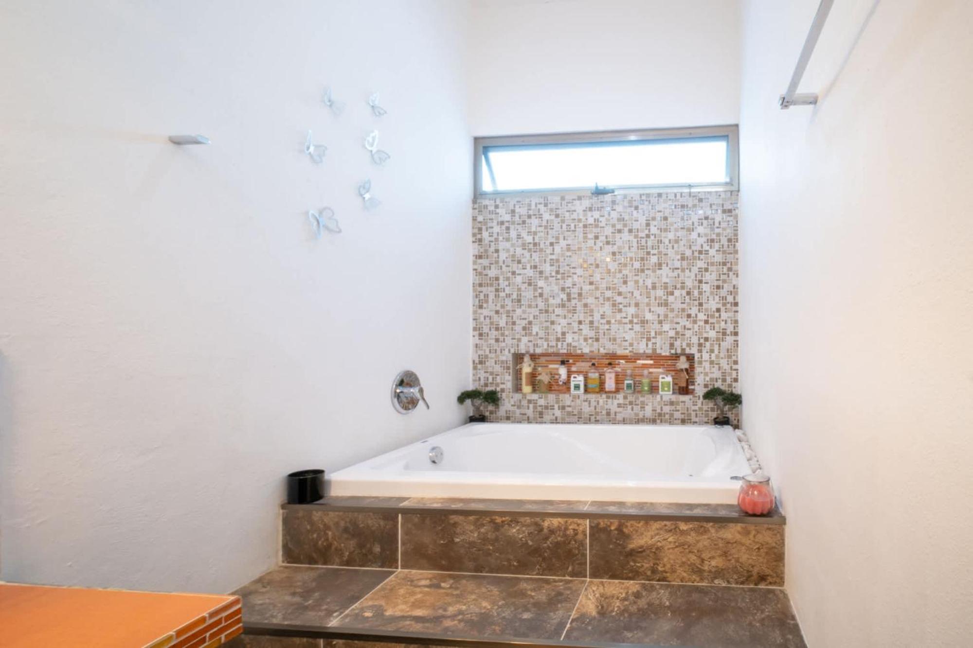 Holiday home Peninsula 3 Bedroom House & Ac + Private Parking + Fast Wifi Chetumal