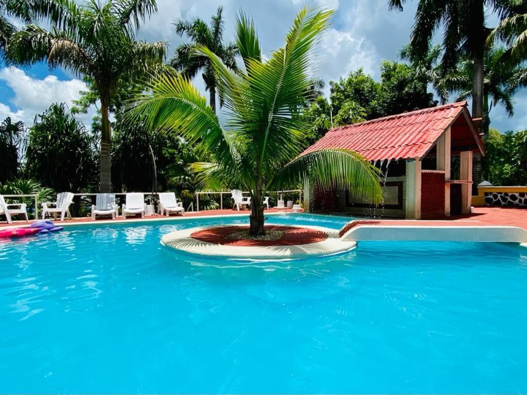River Hotel 2*