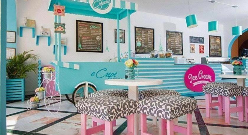Mexican Experience By Del Palmar