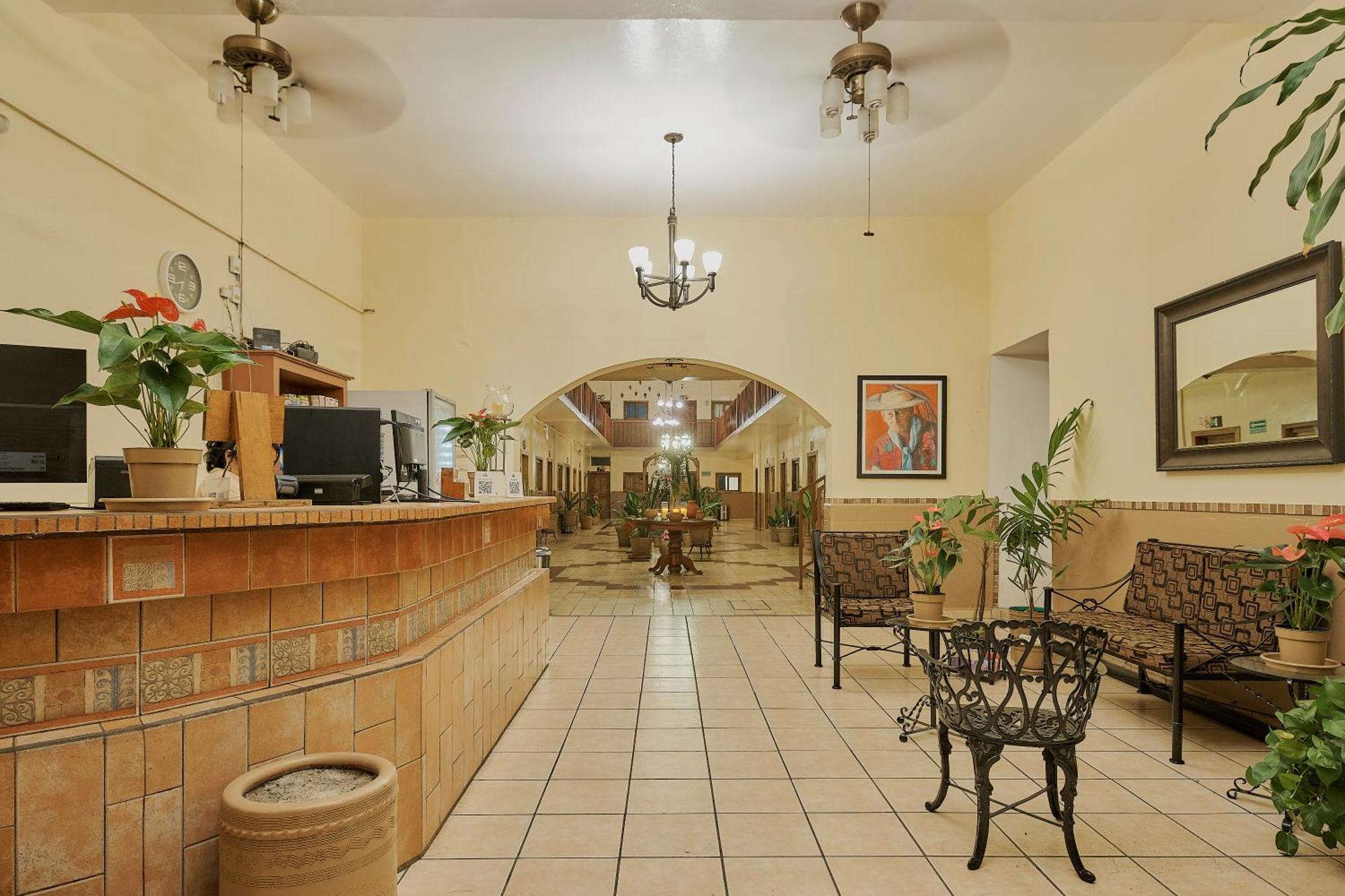 Cervantino Hotel