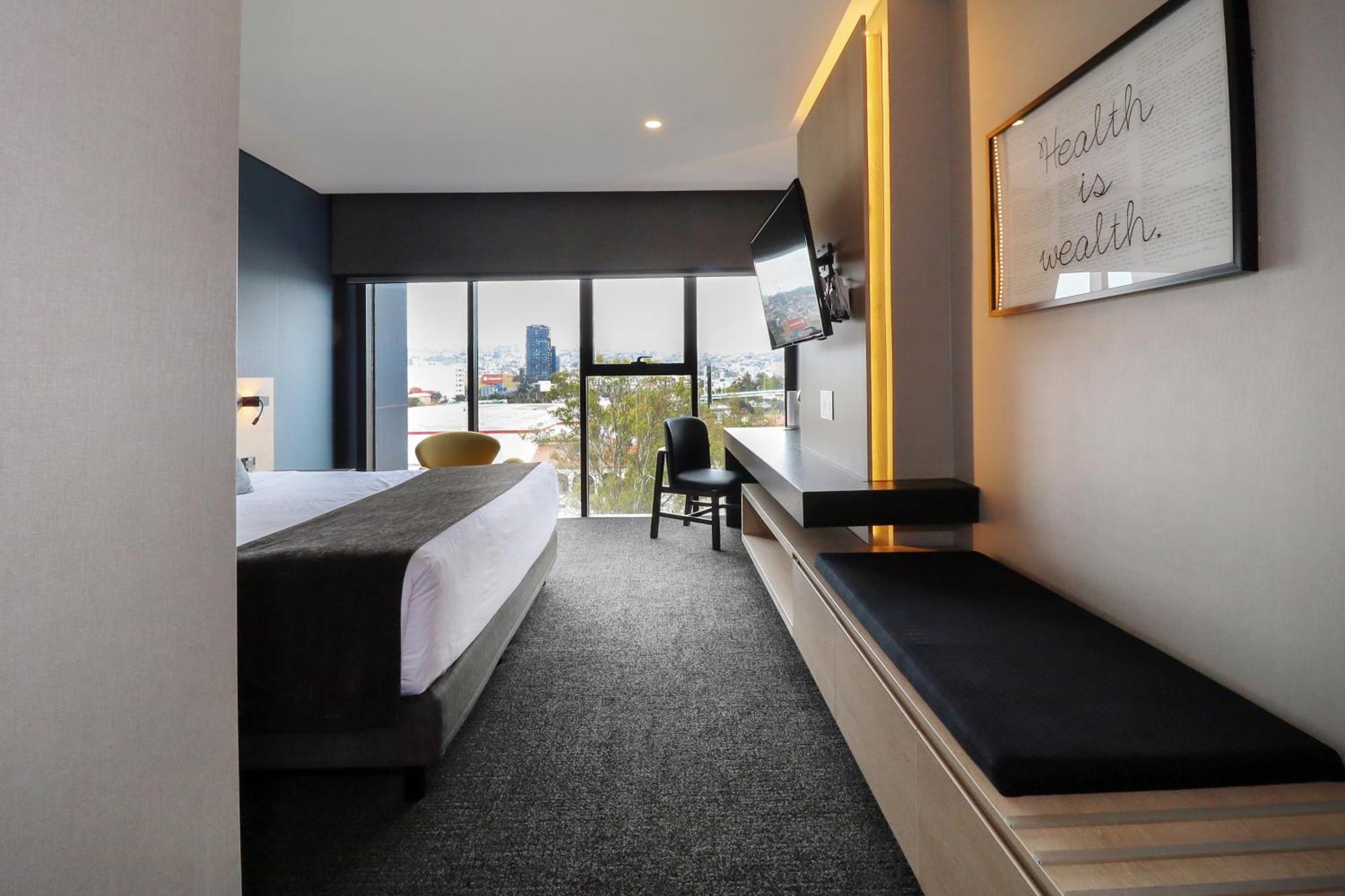 Hotel Quartz &