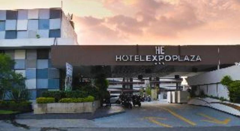 Portonovo Plaza Expo 3*