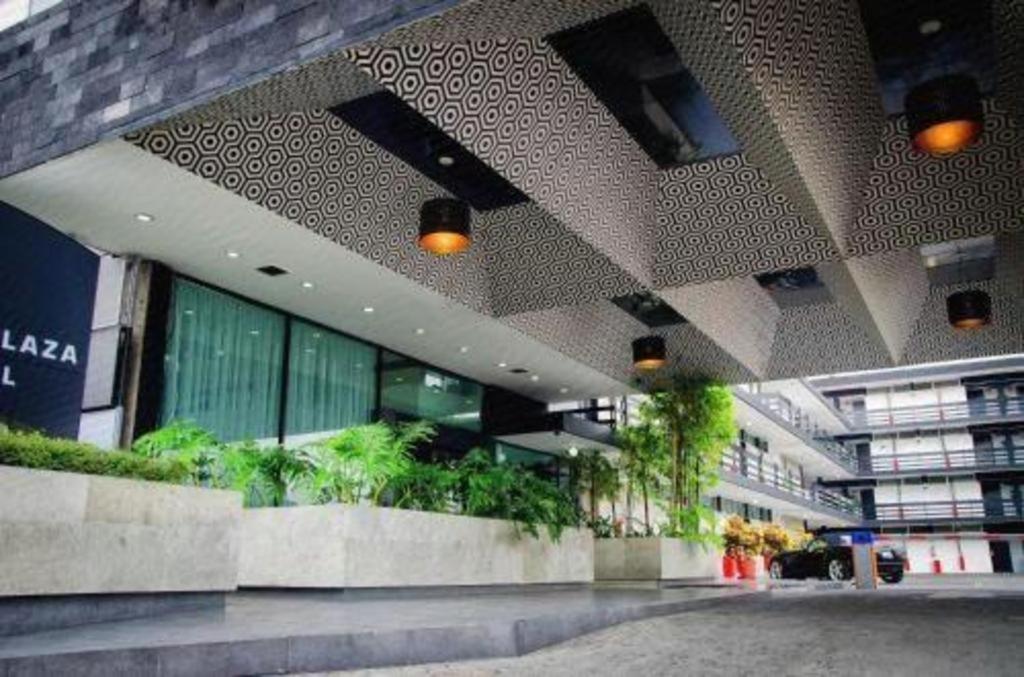 Portonovo Plaza Expo Hotel 3*