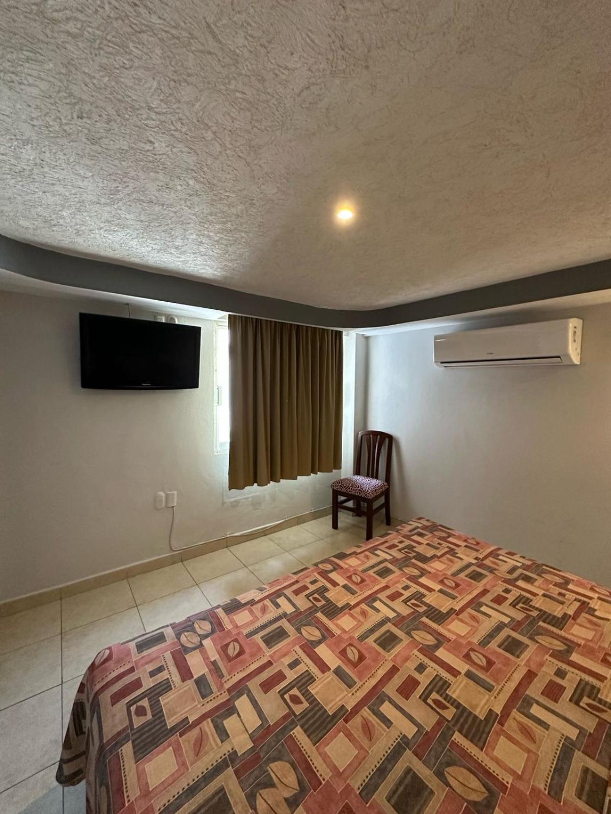 Hotel Impala -atras Del Ado 3*