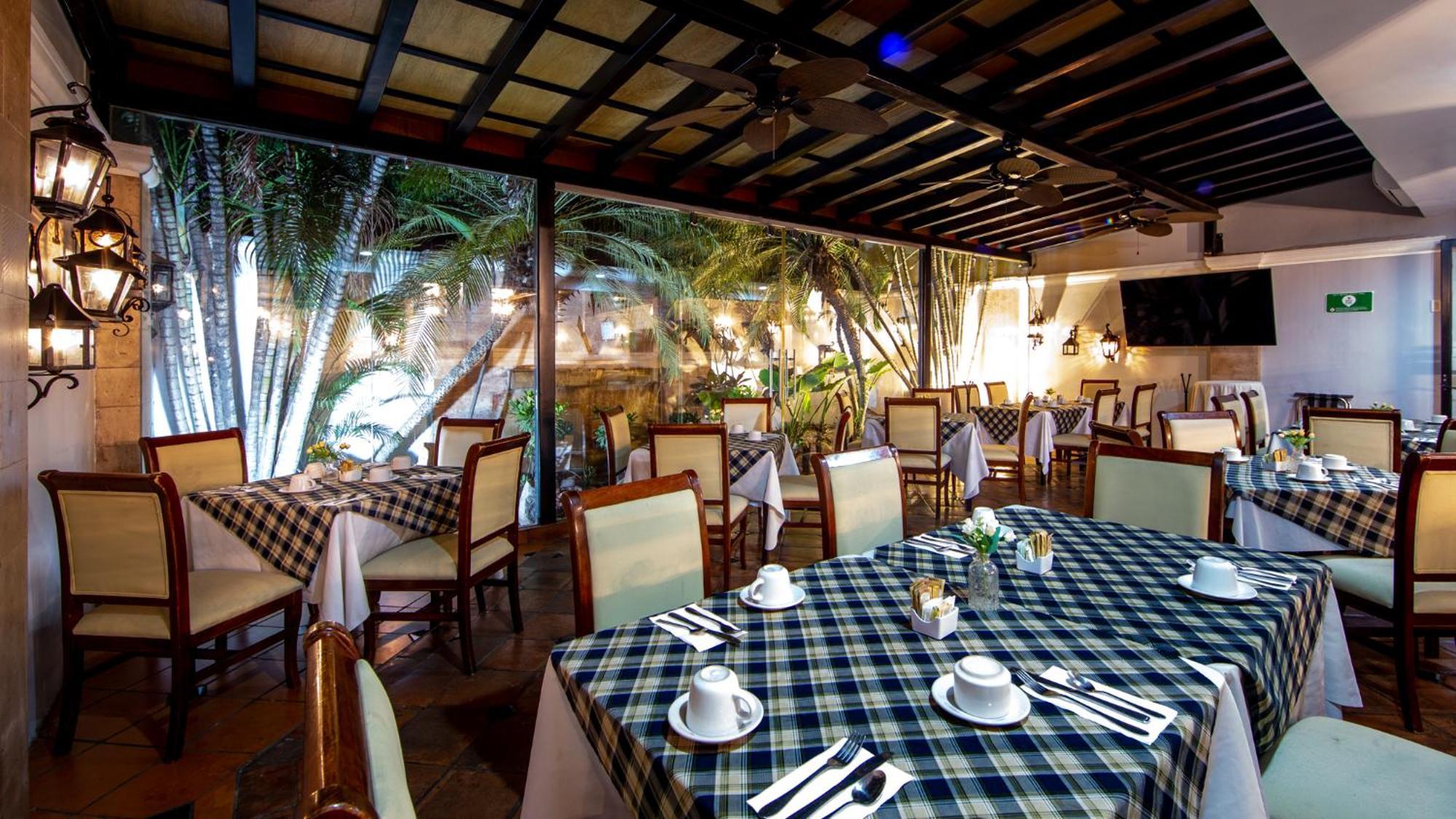 Inhouse Select Hacienda Tres Rios