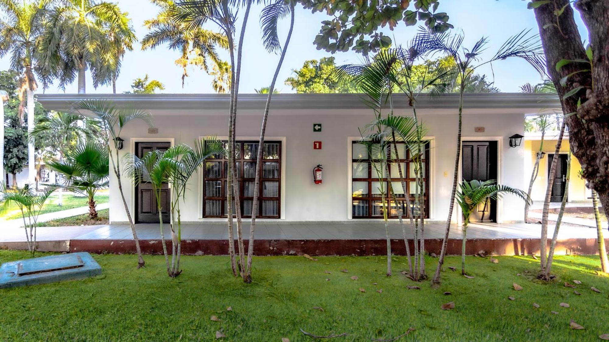 Hotel Inhouse Select Hacienda Tres Rios 3*