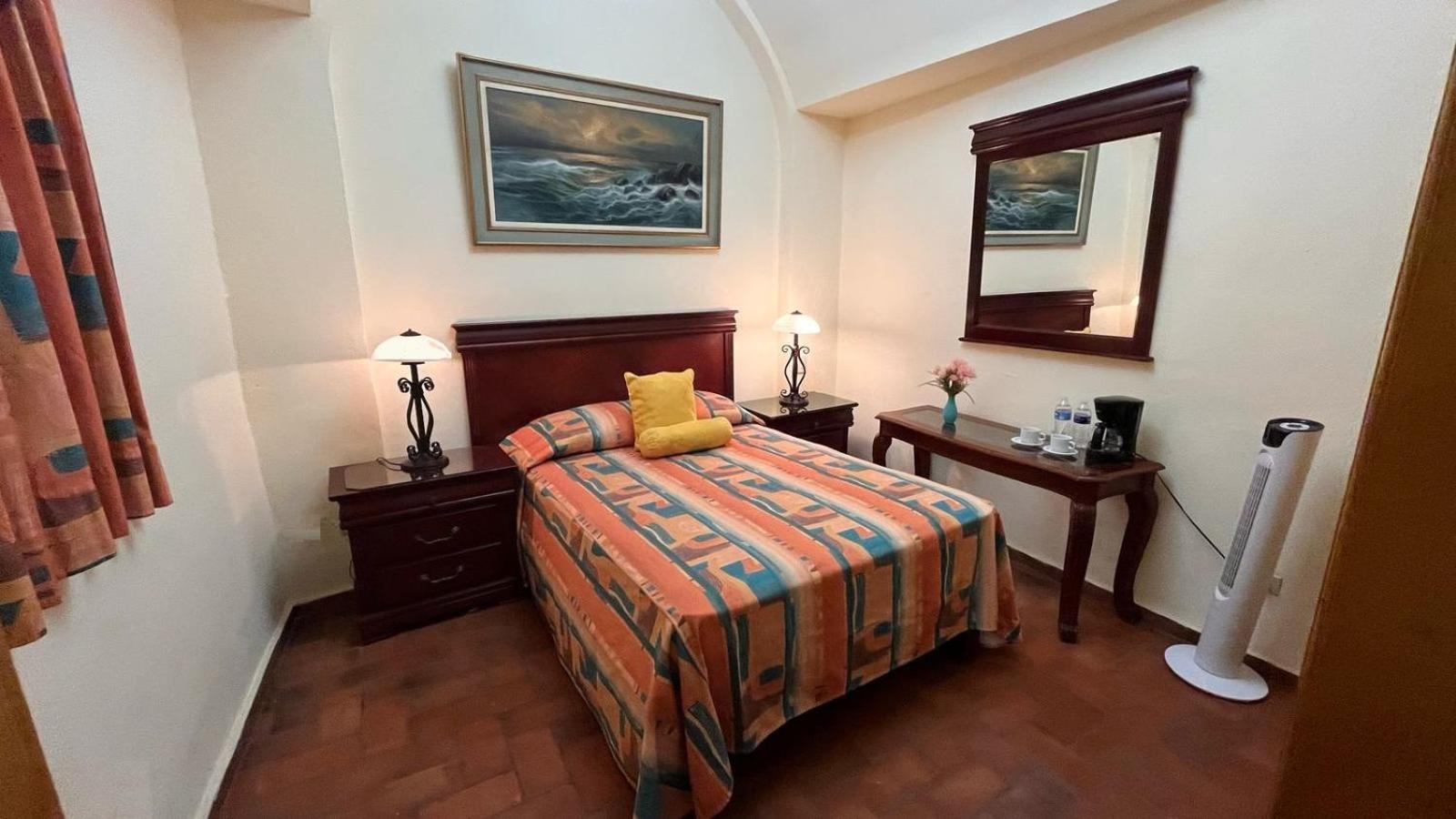 Antigua Casa De Piedra Hotel