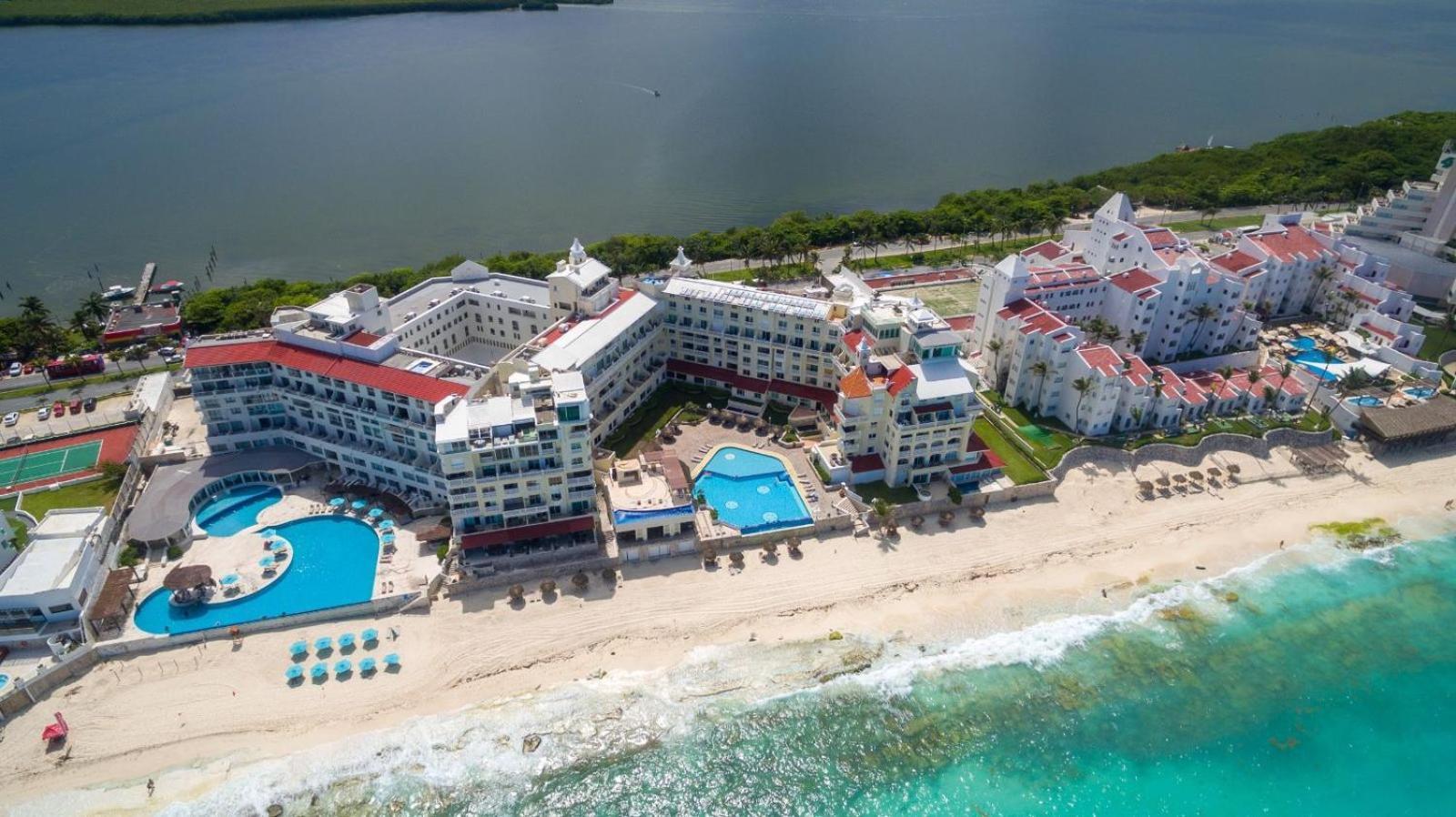 Aparthotel “magic Sunrise At Cancun”