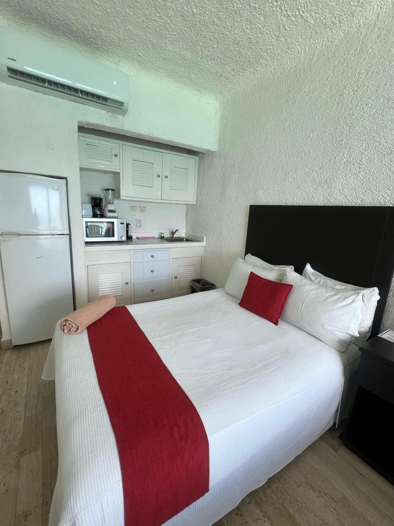 “magic Sunrise At Cancun” Aparthotel
