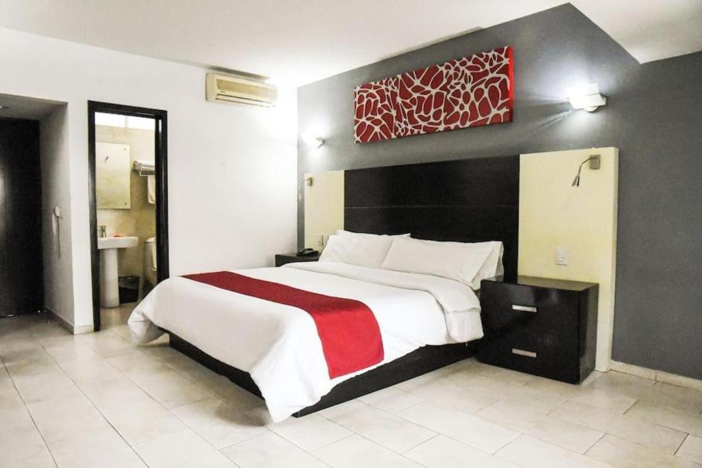 Portonovo Plaza Expo Hotel 3*