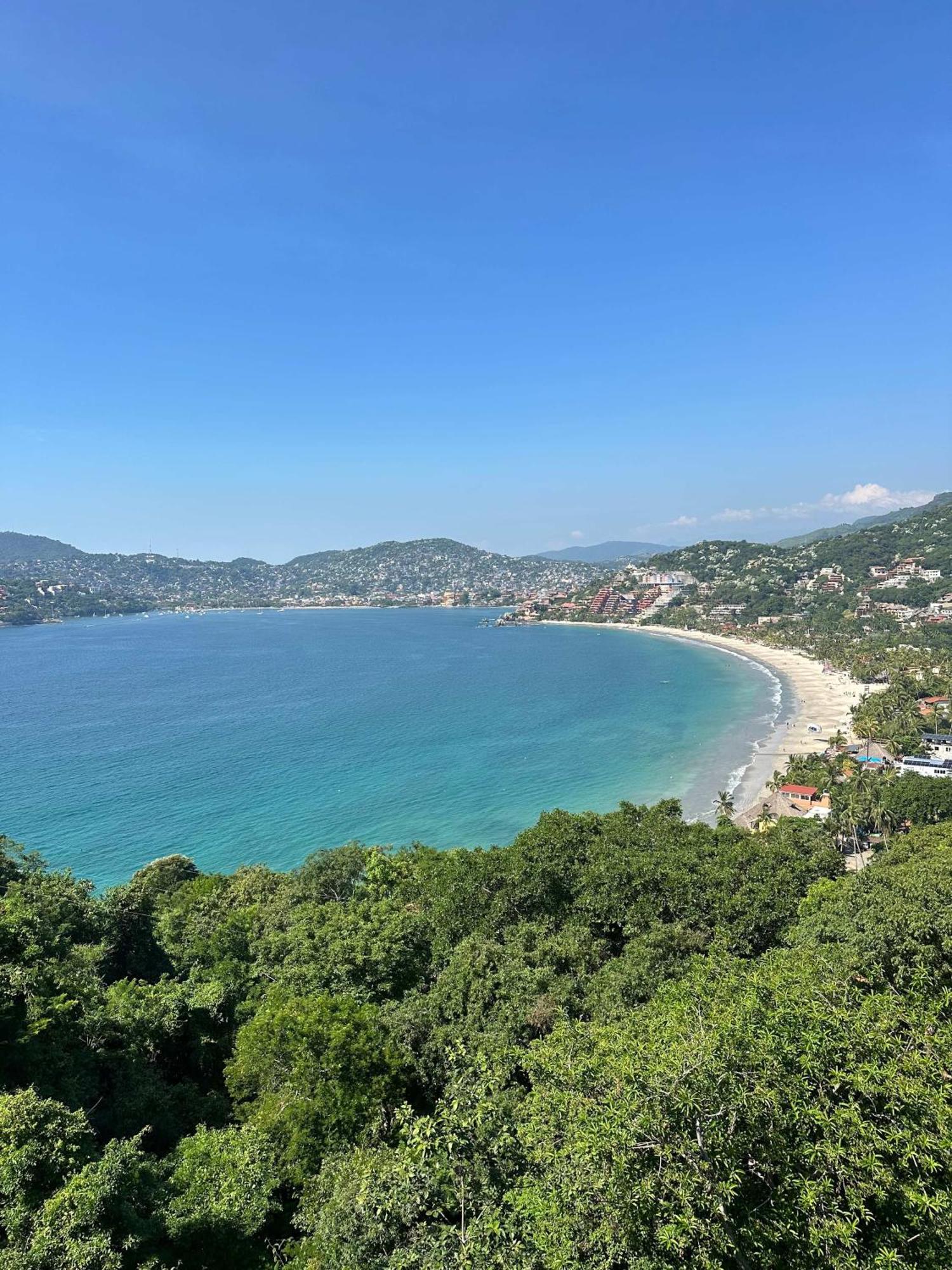 Luxury At Vista Bay 103 Zihuatanejo