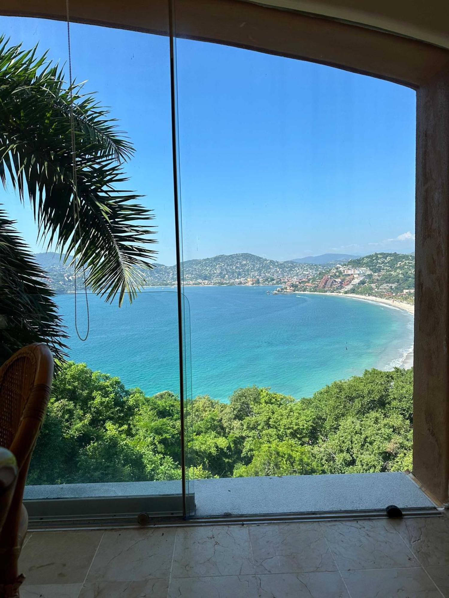 Luxury At Vista Bay 103 Zihuatanejo