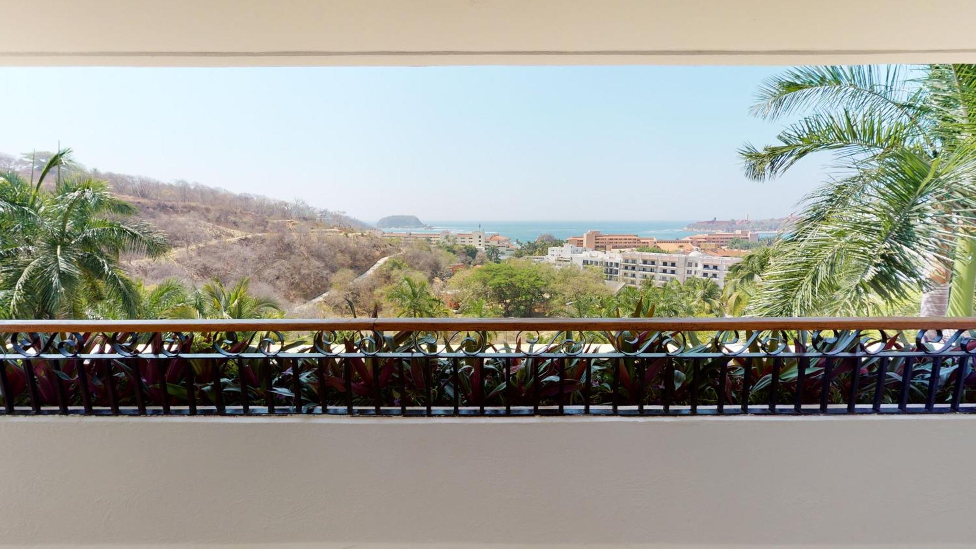 Park Royal Huatulco