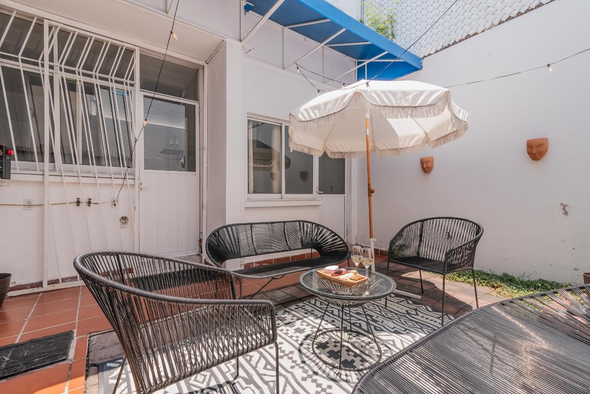 Beautiful 6 Bdr With Ac In La Condesa Villa *