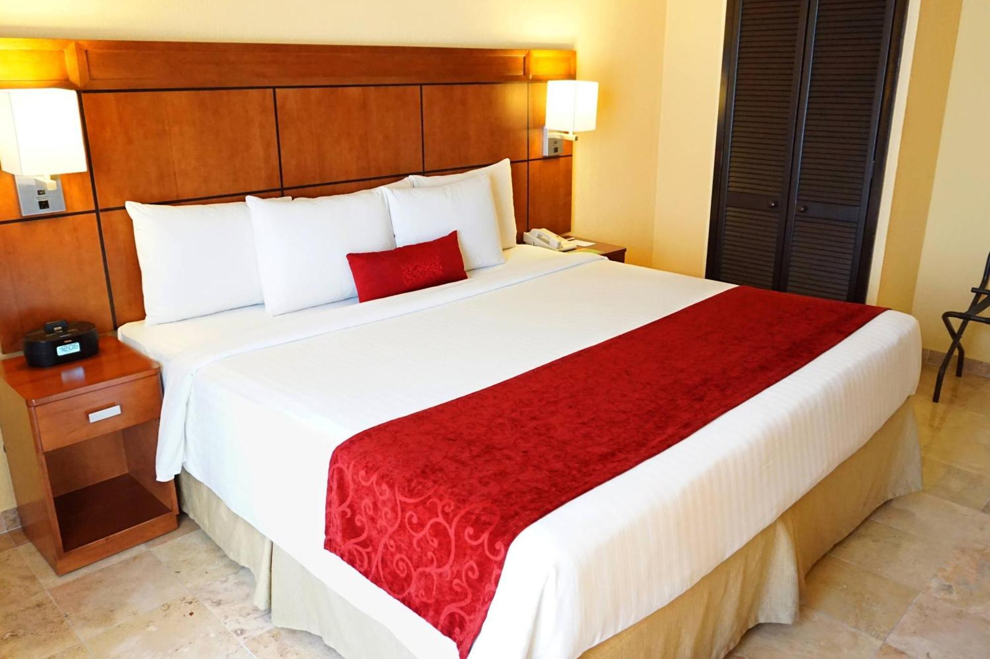 Courtyard By Marriott Animas 4* Puebla
