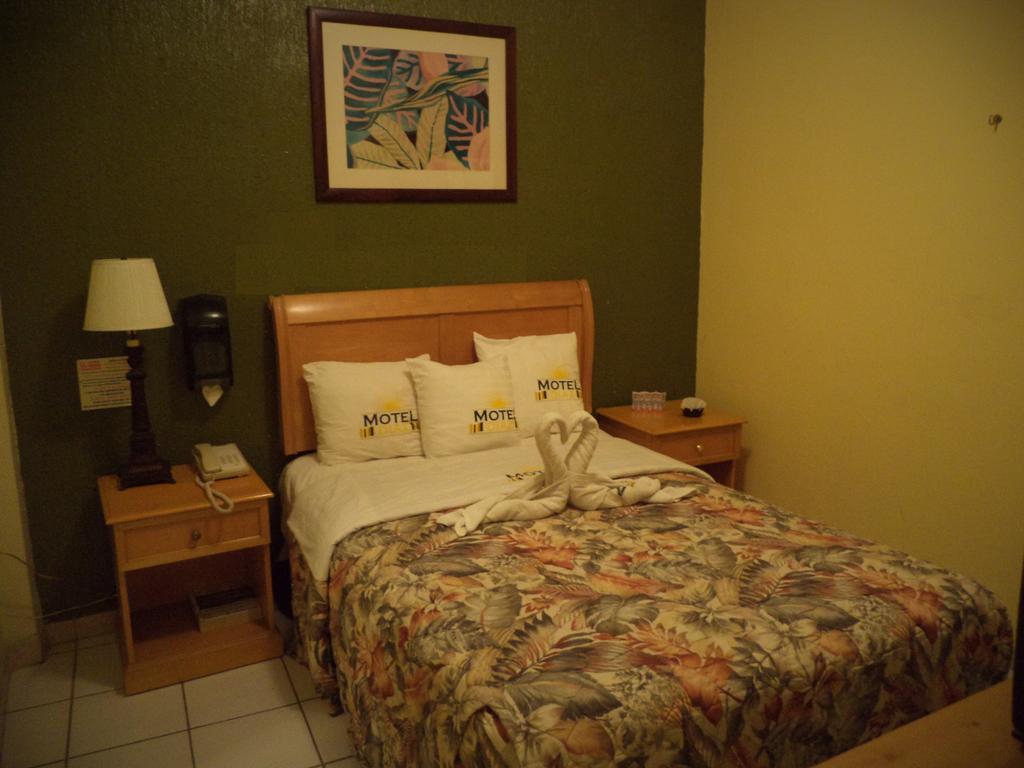 Adults Only Inn