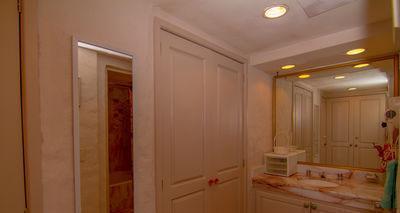 Las Glorias 104 Apartment *