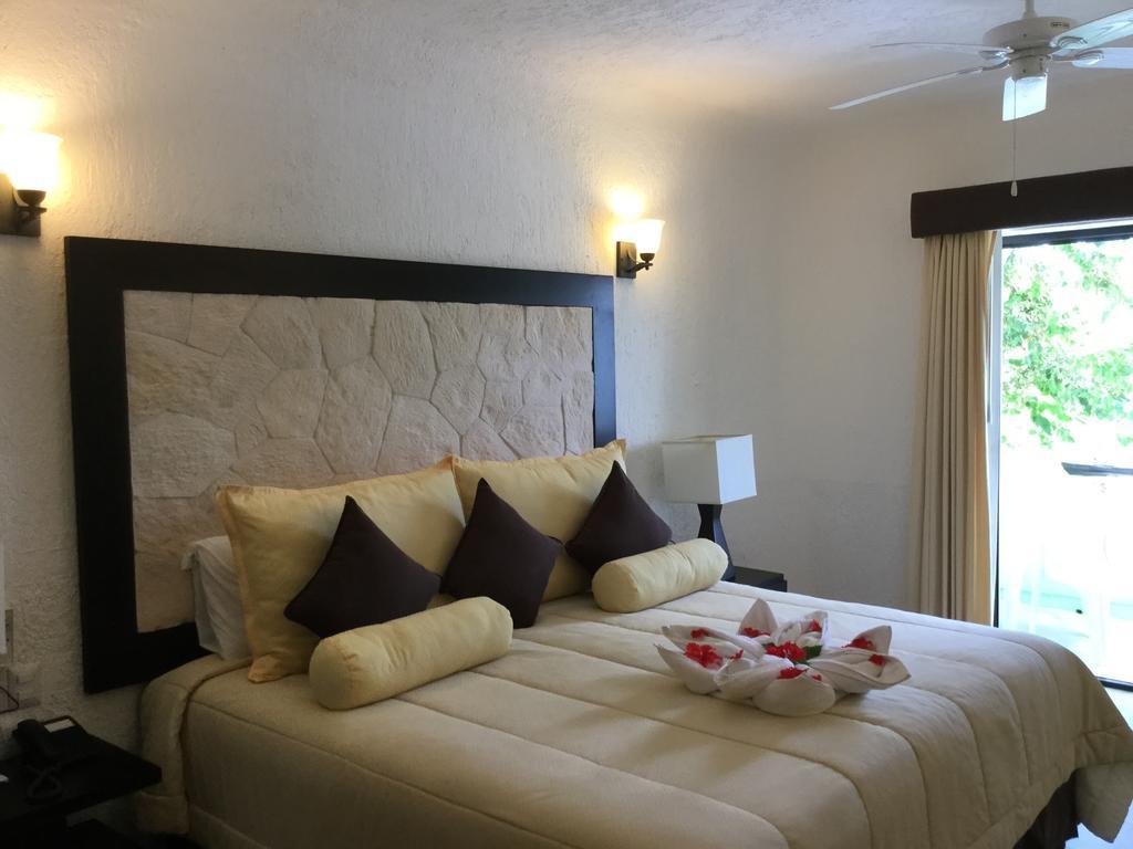 Club Caribe Hotel 3*