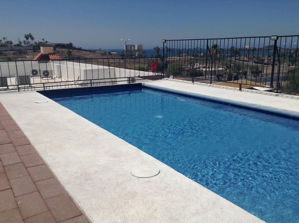 Jitos & Hotel 3*