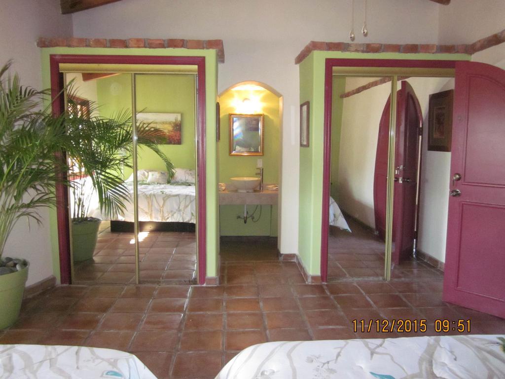 Hacienda Rancho Santini 3*