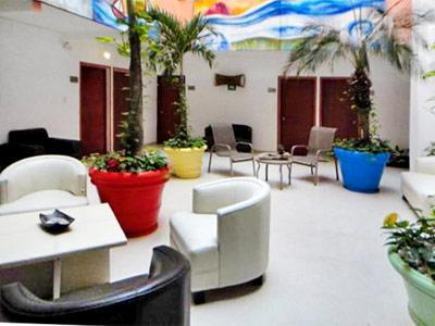 Boulevard Del Mar Hotel