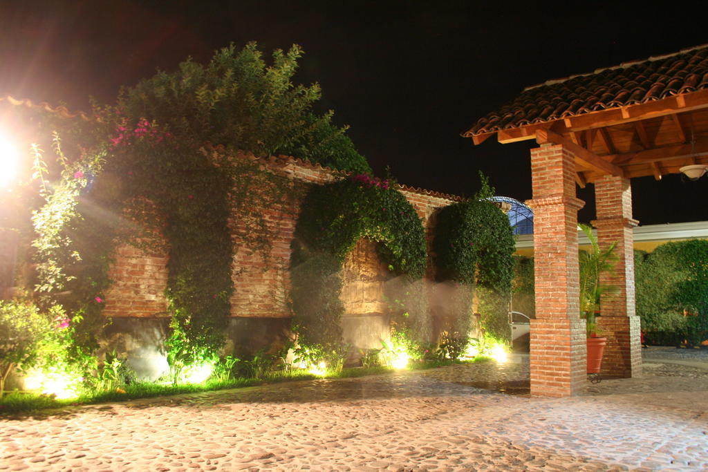 Hotel La Casa De Patios & 5*