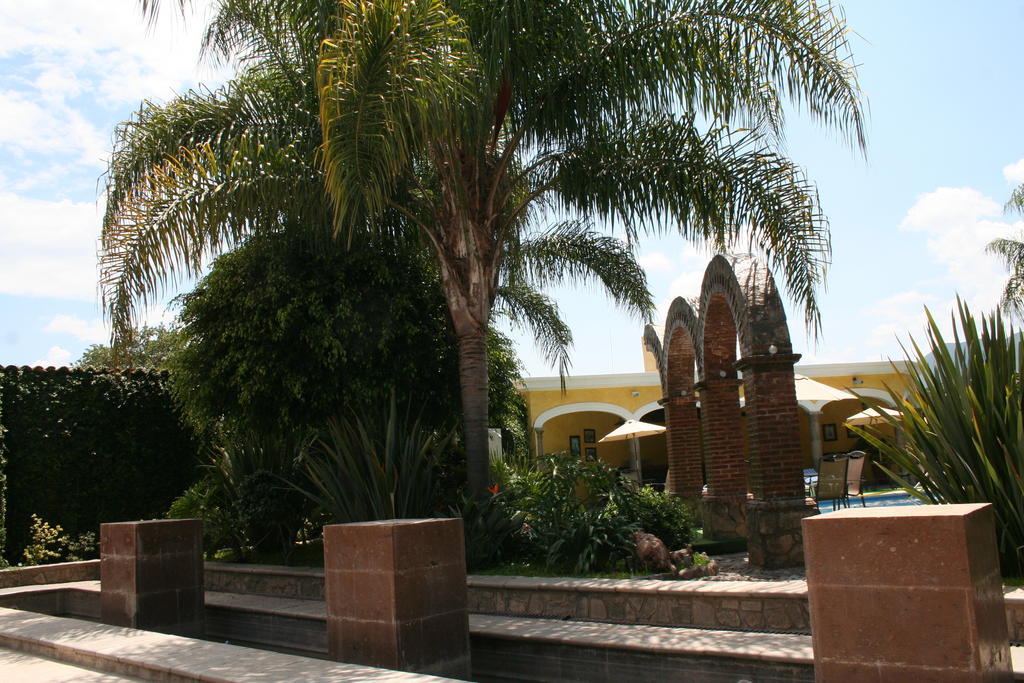 La Casa De Patios & Sayula