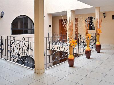 Conquistadores Hotel