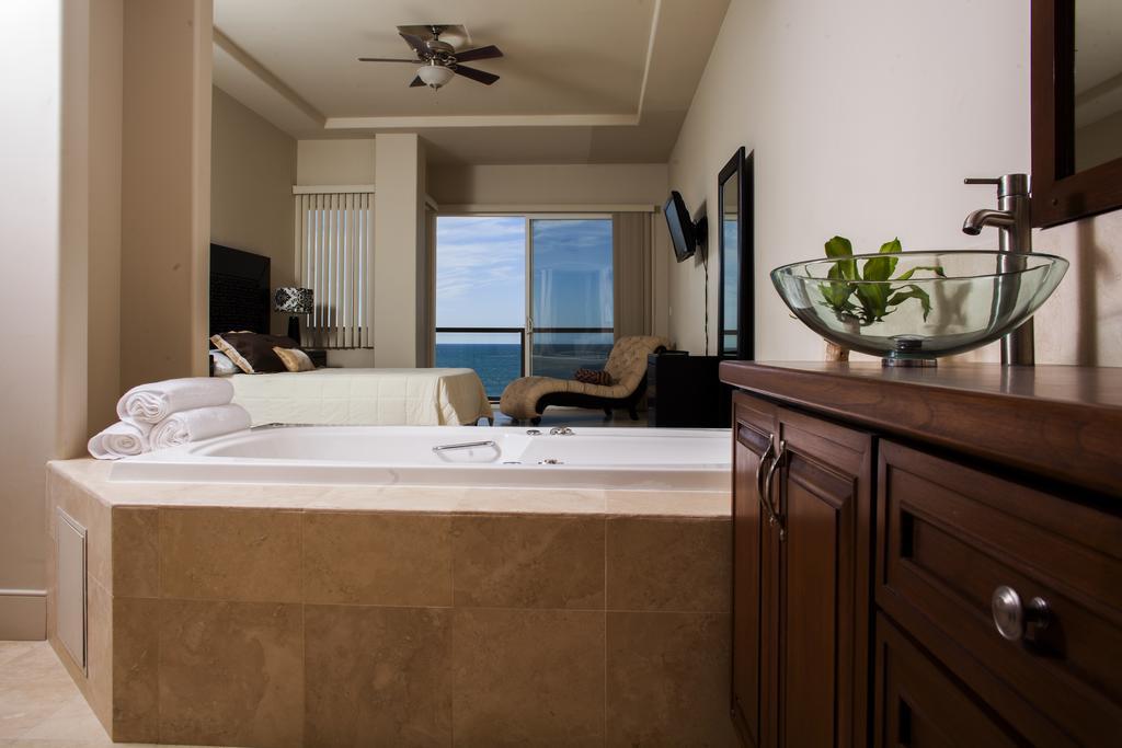 Playa Bonita Luxury Aparthotel 3*