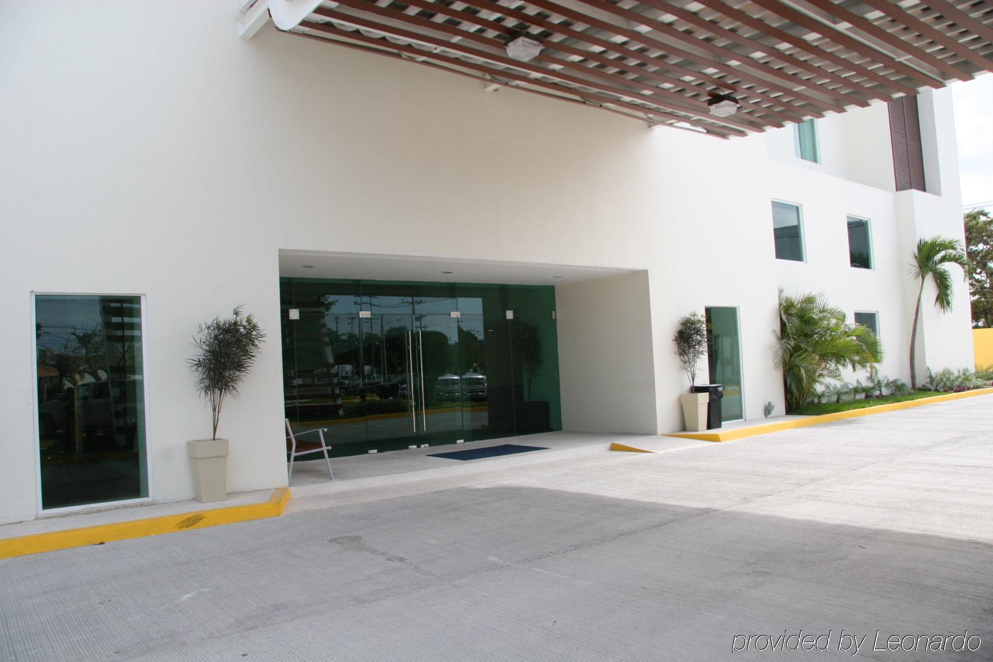 Express By Ihg 4*
