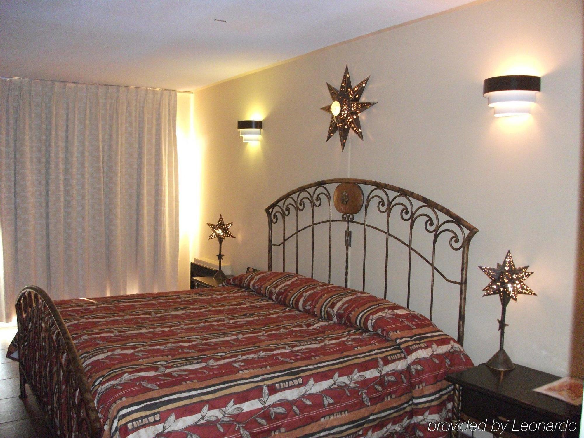 Pueblito Inn