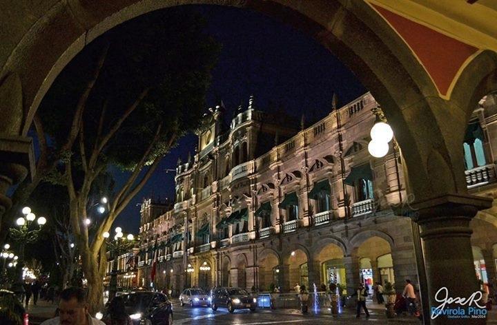 Metropolis Ejecutivas Aparthotel 3*