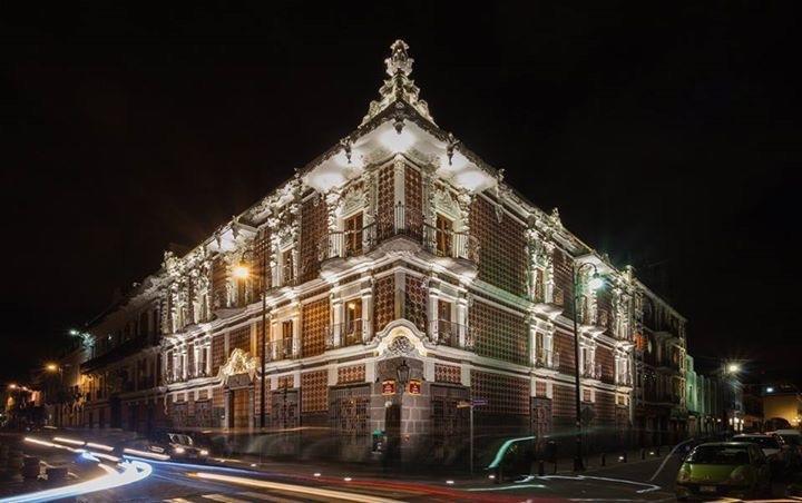 Metropolis Ejecutivas Aparthotel 3*
