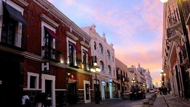 Metropolis Ejecutivas 3* Puebla