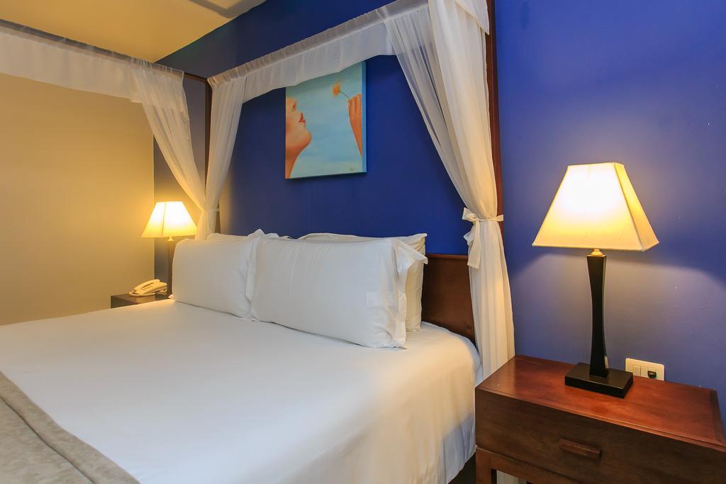 Pueblito Escondido By Playa Moments
