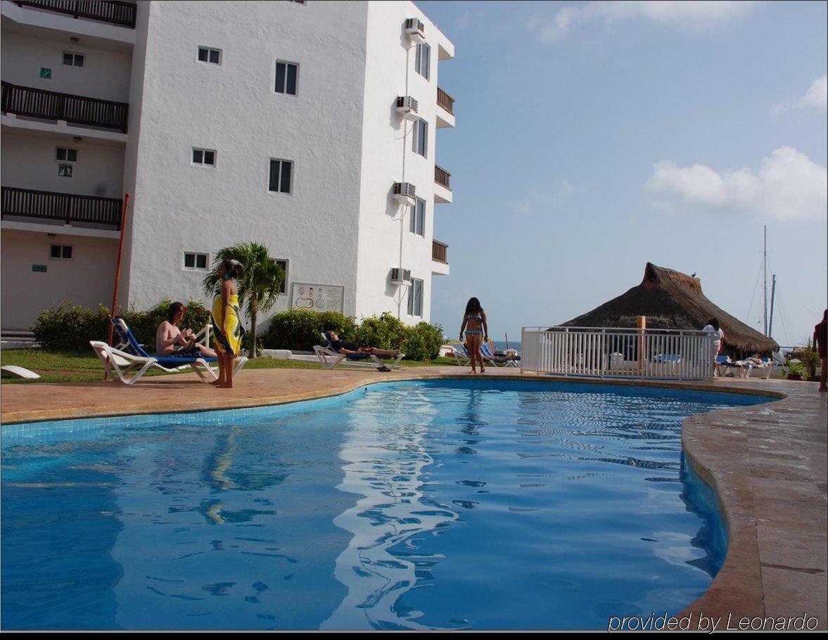 Imperial Perlas Hotel Cancun