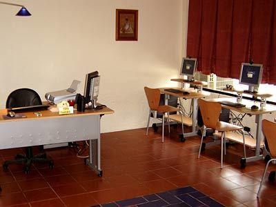 Holiday Village White Sands Hotel 4*
