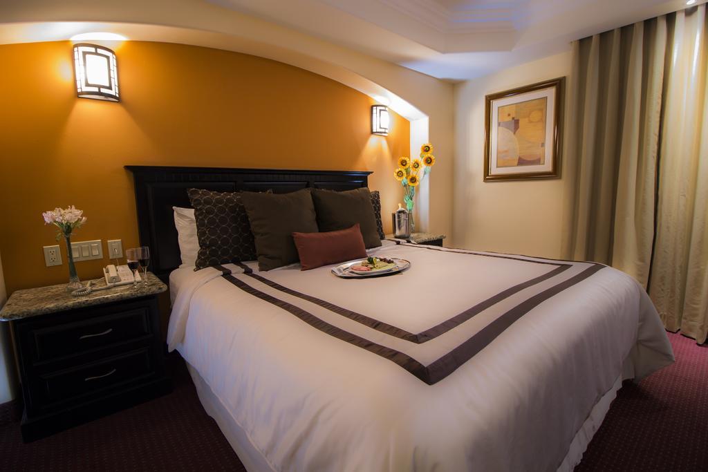 Hotel Ticuan Tijuana