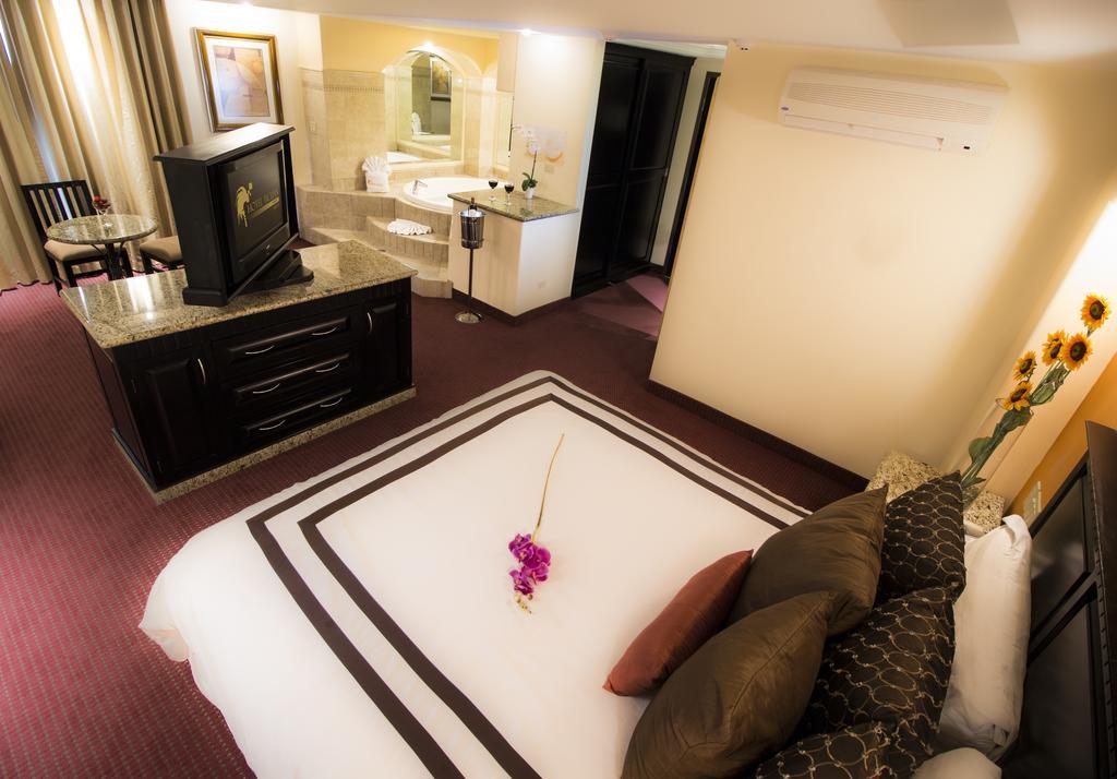 Ticuan Hotel 4*