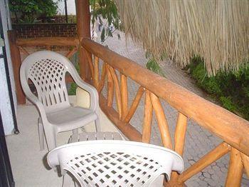 Mercedes Hotel Zihuatanejo
