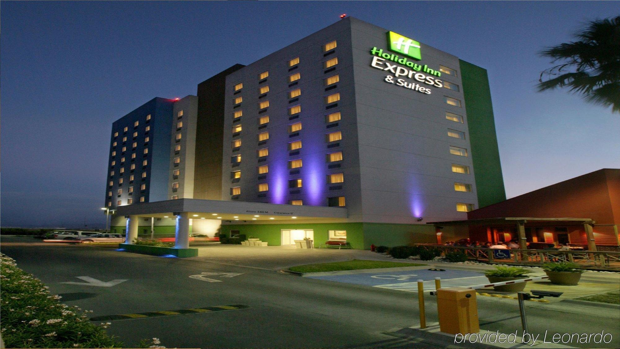 Express & Aeropuerto By Ihg Hotel 4*