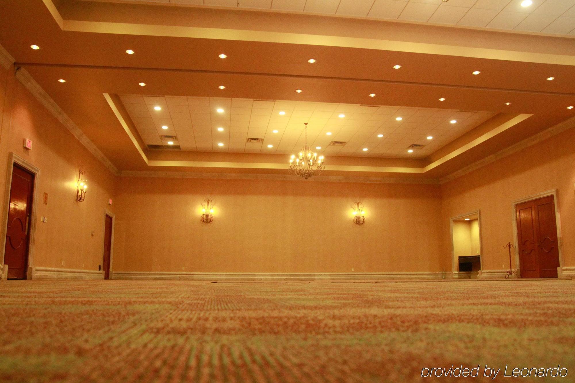 Holiday Inn Matamoros Hotel 3*