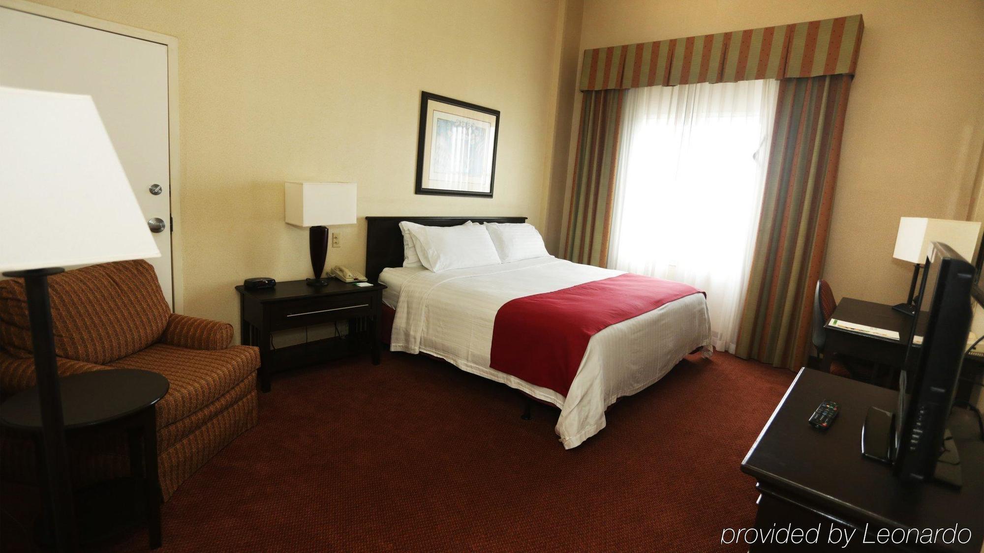 Holiday Inn Matamoros 3*