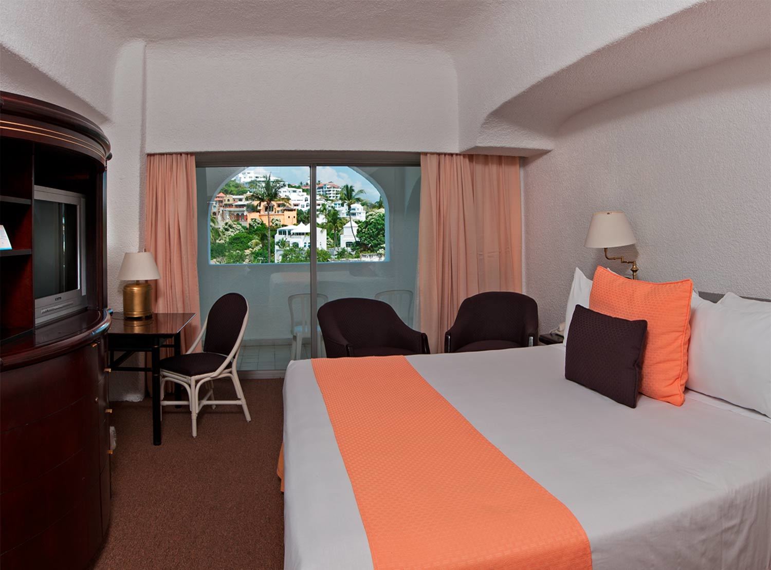 Tesoro 4*