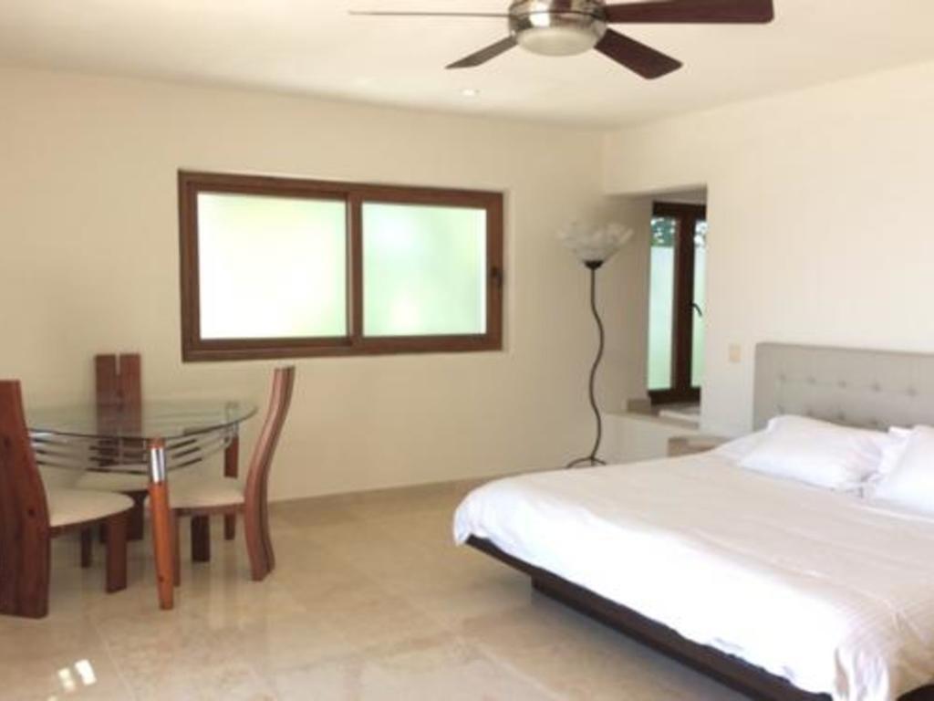 Cabo 2 - Punta Esmeralda