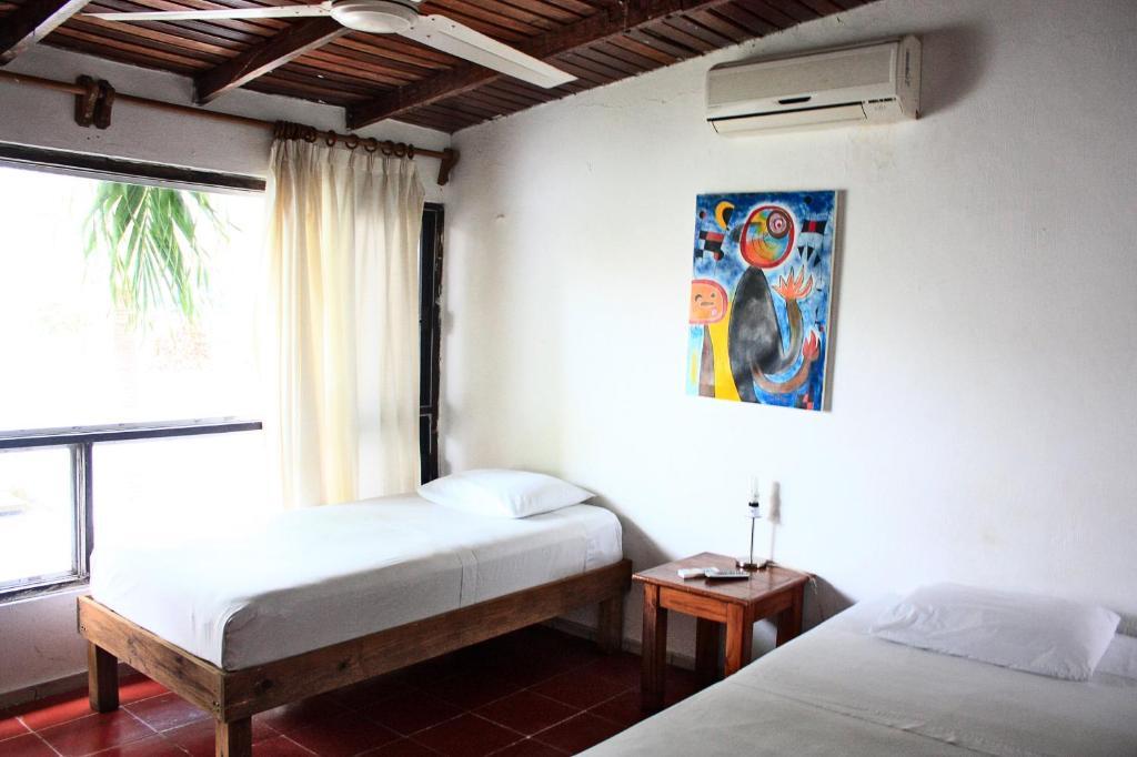 Hostel Hostal Haina *