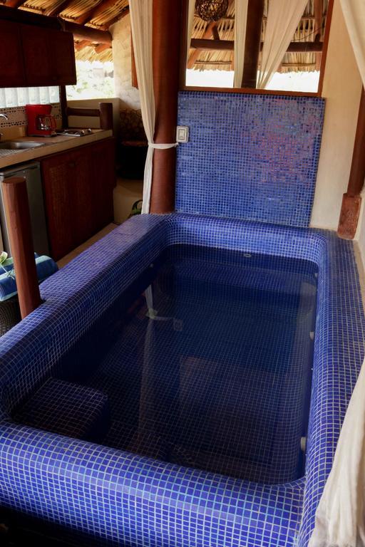 Azucenas Hotel Zihuatanejo