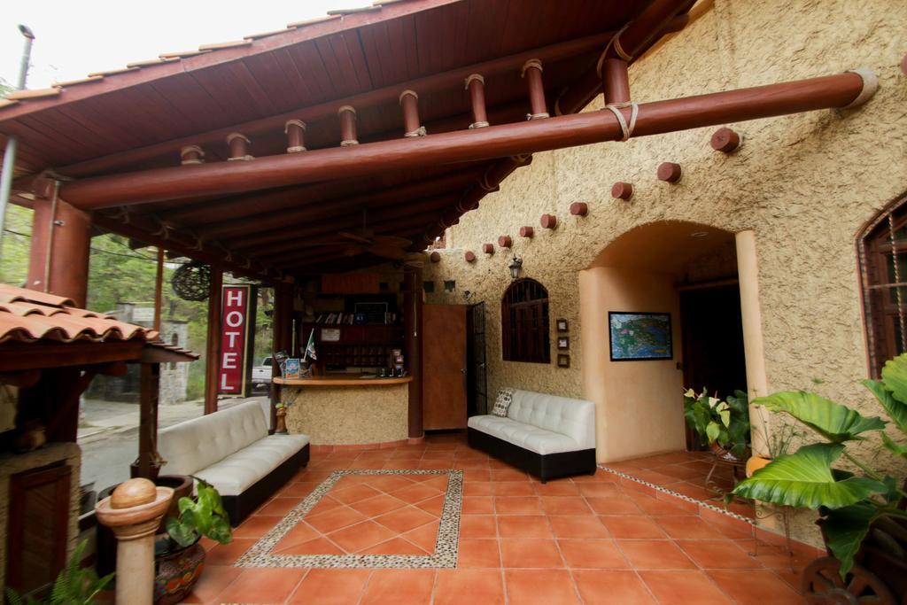 Hotel Azucenas 4*