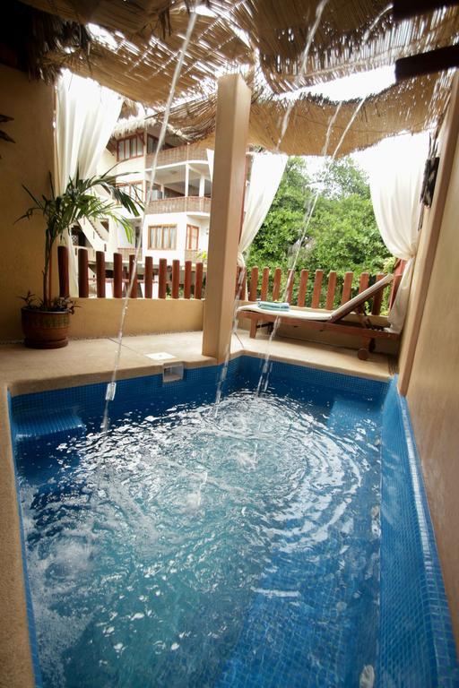 Hotel Azucenas