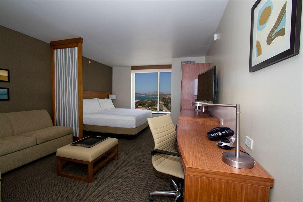 Hyatt Place Cabos